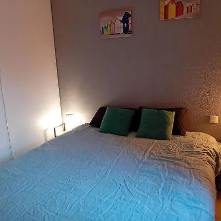 Joli T2 Cosy Avec Jardin 600 M Et Avec Grande Piscine Commune Et Petite Pour Les Enfants Torreilles